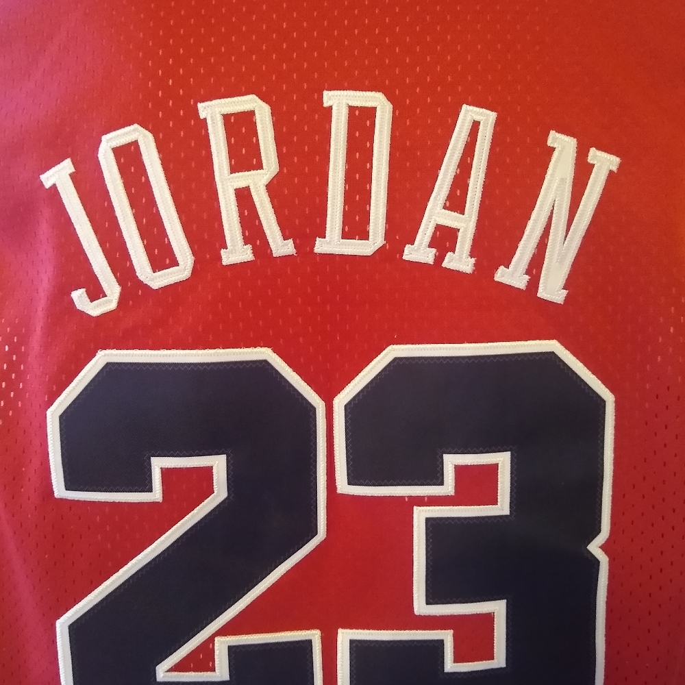 Michael Jordan Chicago Bulls Jersey Men's XL nwt - Picture 7 of 8